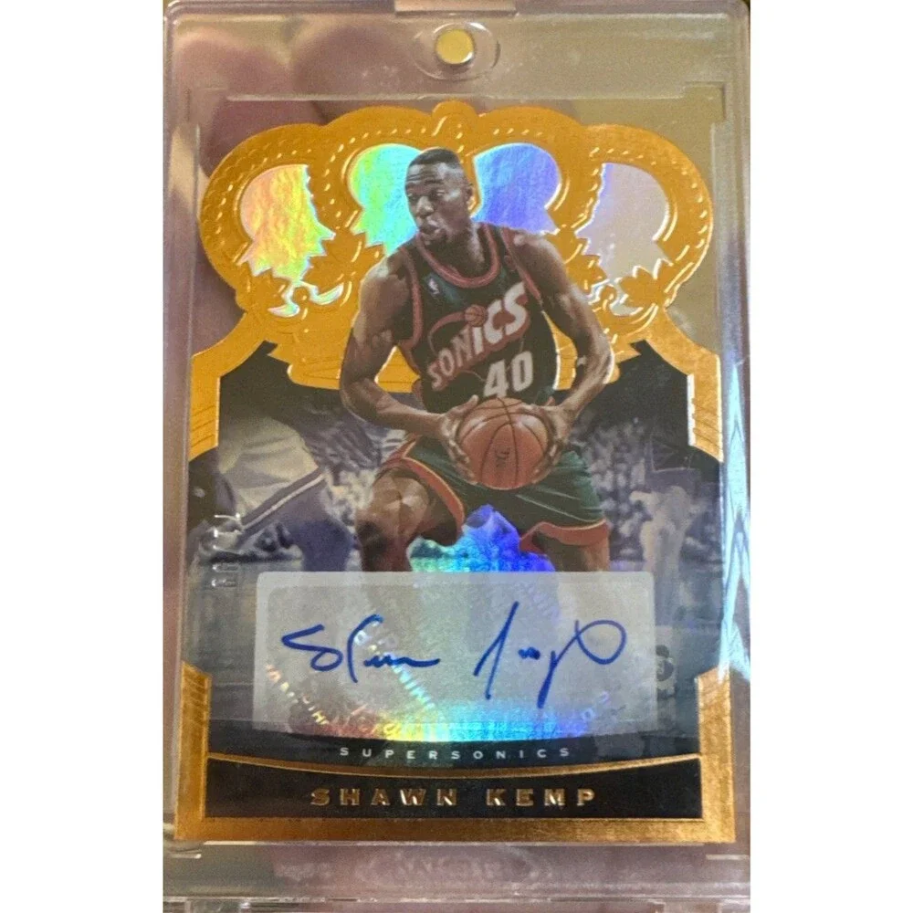 2020-21 Crown Royale Shawn Kemp Copper HOF Auto /99 Supersonics Legend Ink